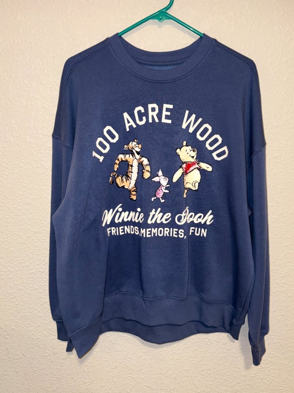Disney Winnie the Pooh Graphic Sweatshirt Blue Crewneck Size M - Picture 2 of 4